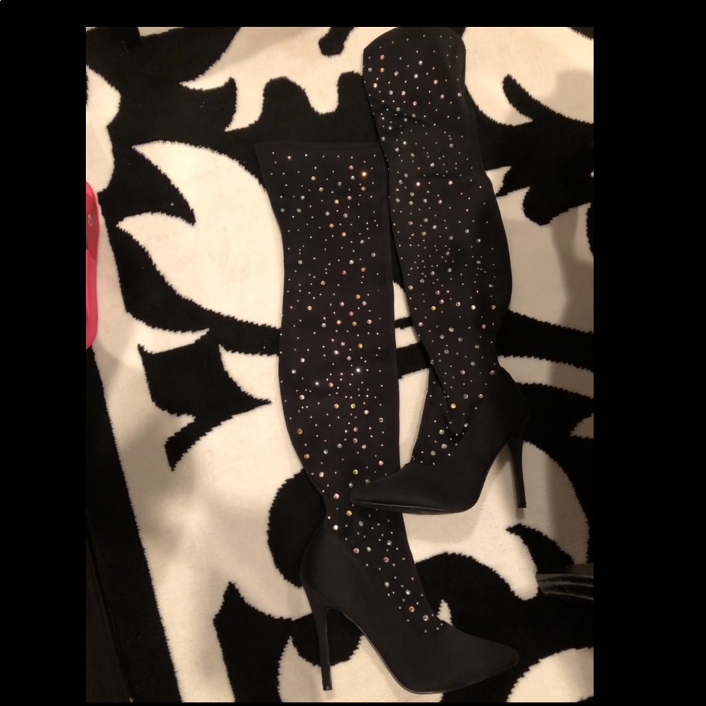 Black and crystals boots